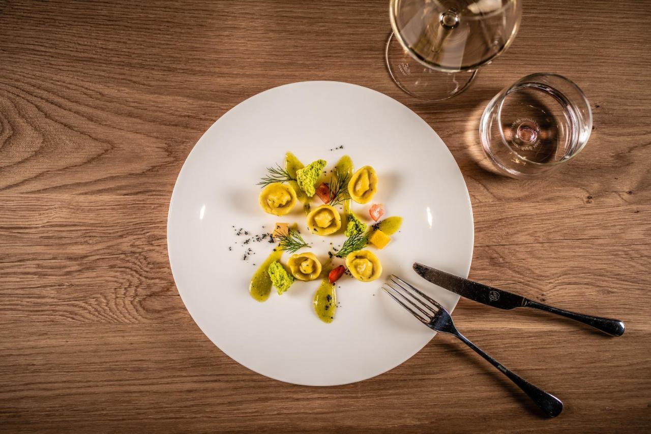 Hotel My Arbor - Dolomites Bresanona Exterior foto A plate of tortellini